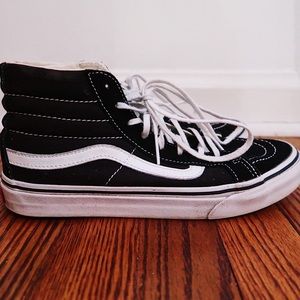 Vans women’s SK8-HI SLIM